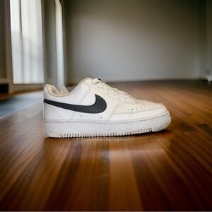 NIKE Court Vision Low Next Nature Womens Shoes. Black Swoosh